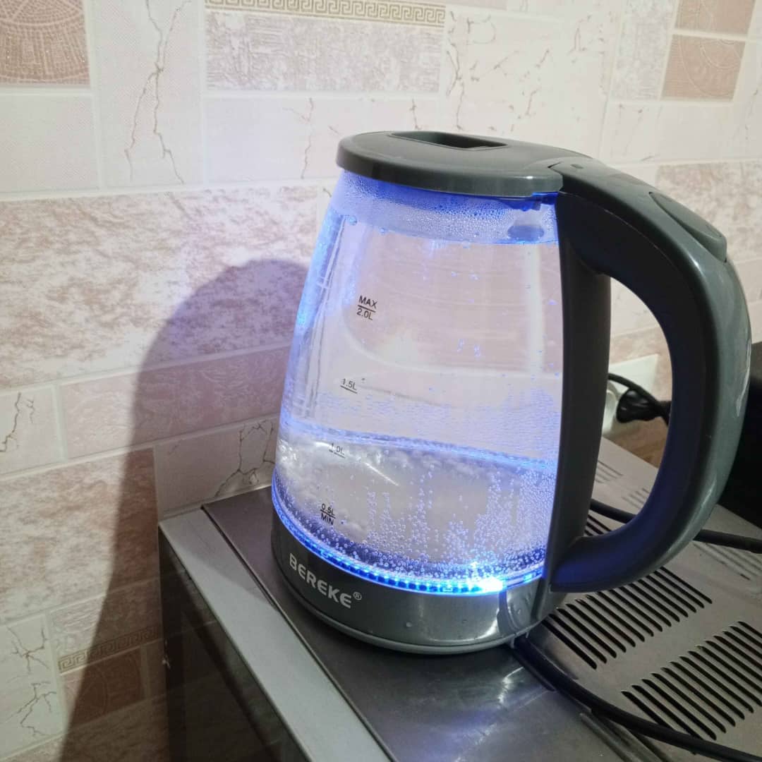 BOUILLOIRE ÉLECTRIQUE EN VERRE 2 L