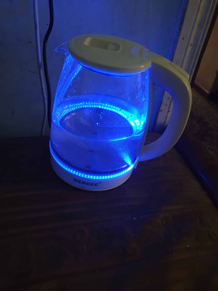 BOUILLOIRE ÉLECTRIQUE EN VERRE 2 L